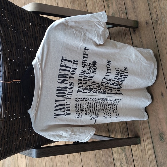 Taylor Swift THE ERAS TOUR Tee Shirt Size S - Picture 6 of 9